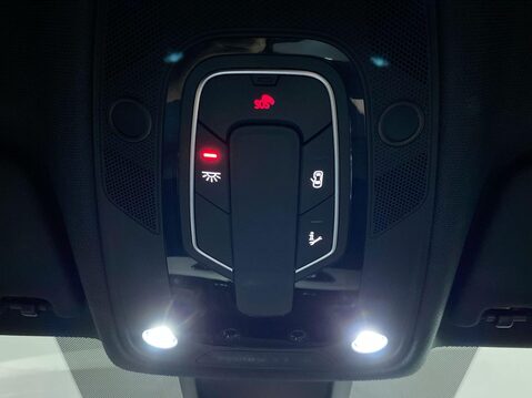 Audi A4 2.0 TFSI 40 S line Estate 5dr Petrol S Tronic Euro 6 (s/s) (204 ps) Cruise 18