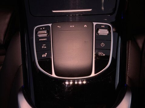 Mercedes-Benz EQC EQC 400 80kWh AMG Line (Premium Plus) SUV 5dr Electric Auto 4MATIC (408 ps) 29