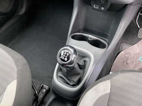 Toyota Aygo 1.0 VVT-i x-play Hatchback 5dr Petrol Manual Euro 6 (71 ps) Air Con - Blue 10