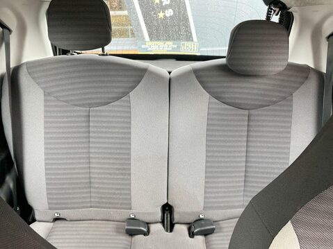 Toyota Aygo 1.0 VVT-i x-play Hatchback 5dr Petrol Manual Euro 6 (71 ps) Air Con - Blue 8