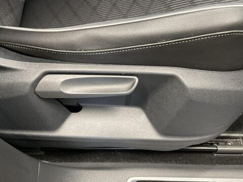 Volkswagen Tiguan 1.5 TSI R-Line SUV 5dr Petrol DSG Euro 6 (s/s) (150 ps) Parking Sensors - C 24