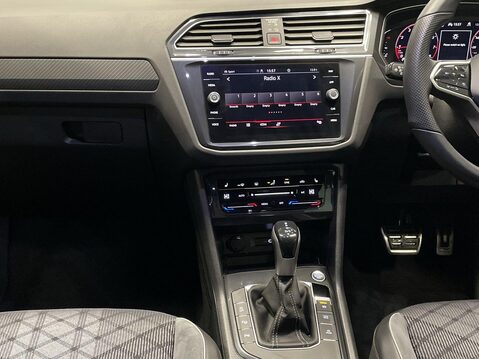 Volkswagen Tiguan 1.5 TSI R-Line SUV 5dr Petrol DSG Euro 6 (s/s) (150 ps) Parking Sensors - C 16