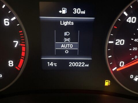 Hyundai i20 1.2 SE Launch Edition Hatchback 5dr Petrol Manual Euro 6 (s/s) (84 ps) Park 24