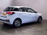 Hyundai i20 1.2 SE Launch Edition Hatchback 5dr Petrol Manual Euro 6 (s/s) (84 ps) Park 8