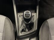 Hyundai i20 1.2 SE Launch Edition Hatchback 5dr Petrol Manual Euro 6 (s/s) (84 ps) Park 19