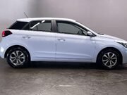 Hyundai i20 1.2 SE Launch Edition Hatchback 5dr Petrol Manual Euro 6 (s/s) (84 ps) Park 9