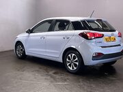 Hyundai i20 1.2 SE Launch Edition Hatchback 5dr Petrol Manual Euro 6 (s/s) (84 ps) Park 6