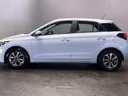 Hyundai i20 1.2 SE Launch Edition Hatchback 5dr Petrol Manual Euro 6 (s/s) (84 ps) Park 5