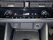 Nissan Qashqai 1.3 DIG-T MHEV Acenta Premium SUV 5dr Petrol Hybrid Manual Euro 6 (s/s) (14 26