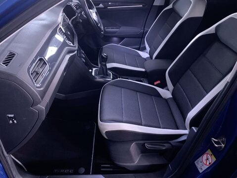 Volkswagen T-Roc 1.5 TSI EVO SEL SUV 5dr Petrol Manual Euro 6 (s/s) (150 ps) Cruise Control 17
