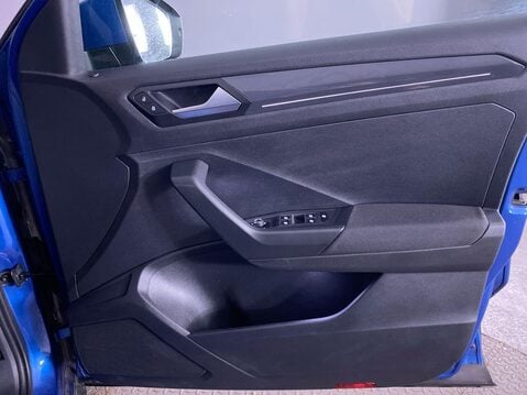 Volkswagen T-Roc 1.5 TSI EVO SEL SUV 5dr Petrol Manual Euro 6 (s/s) (150 ps) Cruise Control 27