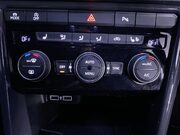 Volkswagen T-Roc 1.5 TSI EVO SEL SUV 5dr Petrol Manual Euro 6 (s/s) (150 ps) Cruise Control 31