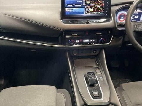 Nissan Qashqai 1.5 h e-POWER Kuro Edition SUV 5dr Petrol Hybrid Auto Euro 6 (s/s) (190 ps) 16