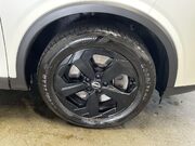 Nissan Qashqai 1.5 h e-POWER Kuro Edition SUV 5dr Petrol Hybrid Auto Euro 6 (s/s) (190 ps) 12