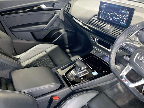 Audi Q5 2.0 TDI 40 Edition 1 SUV 5dr Diesel S Tronic quattro Euro 6 (s/s) (204 ps) 14