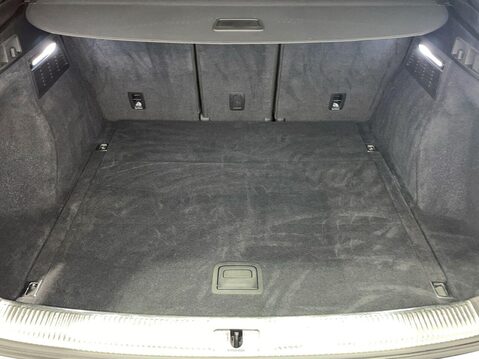 Audi Q5 2.0 TDI 40 Edition 1 SUV 5dr Diesel S Tronic quattro Euro 6 (s/s) (204 ps) 12