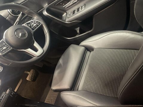 Mercedes-Benz A Class 1.5 A180d Sport Hatchback 5dr Diesel 7G-DCT Euro 6 (s/s) (116 ps) Start Sto 15