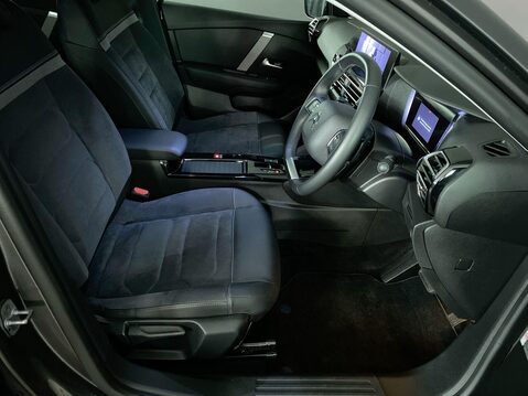 Citroen C4 1.2 PureTech Shine Plus Hatchback 5dr Petrol EAT8 Euro 6 (s/s) (130 ps) Cr 15