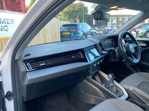 Audi A1 1.0 TFSI 25 Sport Sportback 5dr Petrol S Tronic Euro 6 (s/s) (95 ps) Parkin 7