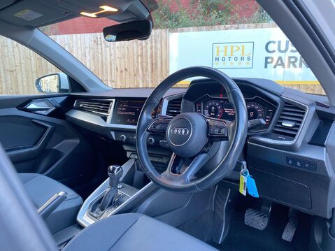 Audi A1 1.0 TFSI 25 Sport Sportback 5dr Petrol S Tronic Euro 6 (s/s) (95 ps) Parkin 5