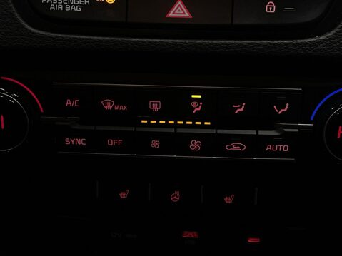 Kia Ceed 1.5 T-GDi GT-Line Hatchback 5dr Petrol Manual Euro 6 (s/s) (158 bhp) Cruis 27