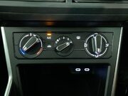 Volkswagen Polo 1.0 TSI Life Hatchback 5dr Petrol Manual Euro 6 (s/s) (95 ps) Cruise Contr 31