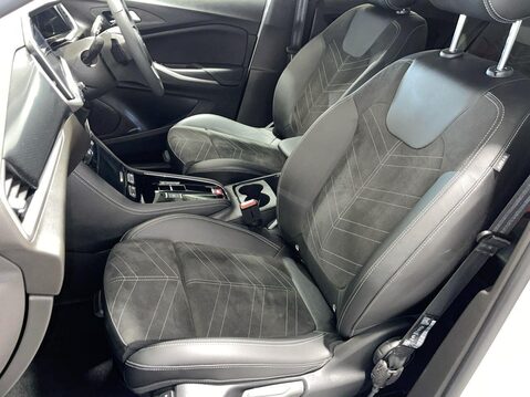 Vauxhall Grandland 1.2 Turbo Ultimate SUV 5dr Petrol Auto Euro 6 (s/s) (130 ps) Parking Sensor 16