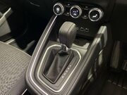 Renault Clio 1.6 E-TECH techno Hatchback 5dr Petrol Hybrid Auto Euro 6 (s/s) (145 ps) C 12