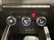 Renault Clio 1.6 E-TECH techno Hatchback 5dr Petrol Hybrid Auto Euro 6 (s/s) (145 ps) C 8