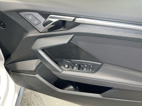 Audi A3 1.5 TFSI 35 S line Saloon 4dr Petrol Manual Euro 6 (s/s) (150 ps) Leather T 7