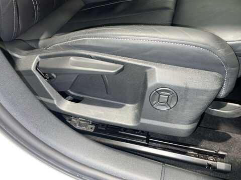 Audi A3 1.5 TFSI 35 S line Saloon 4dr Petrol Manual Euro 6 (s/s) (150 ps) Leather T 6