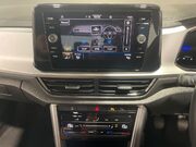 Volkswagen T-Roc 1.0 TSI Life SUV 5dr Petrol Manual Euro 6 (s/s) (110 ps) Parking Sensors - 8