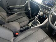 Volkswagen T-Roc 1.0 TSI Life SUV 5dr Petrol Manual Euro 6 (s/s) (110 ps) Parking Sensors - 12