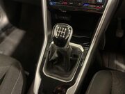 Volkswagen T-Roc 1.0 TSI Life SUV 5dr Petrol Manual Euro 6 (s/s) (110 ps) Parking Sensors - 11