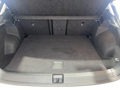 Volkswagen T-Roc 1.0 TSI Life SUV 5dr Petrol Manual Euro 6 (s/s) (110 ps) Parking Sensors - 10