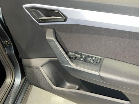 SEAT Arona 1.0 TSI FR SUV 5dr Petrol Manual Euro 6 (s/s) (110 ps) Air Con - Alloy Whee 7