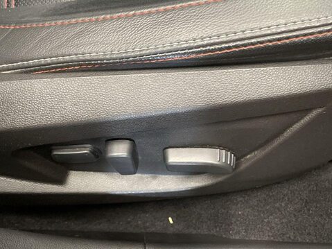 Renault Arkana 1.6 E-TECH r.s. line SUV 5dr Petrol Hybrid Auto 2WD Euro 6 (s/s) (145 bhp) 24