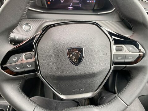 Peugeot 2008 1.2 PureTech Allure SUV 5dr Petrol Manual Euro 6 (s/s) (130 ps) DAB Radio - 14