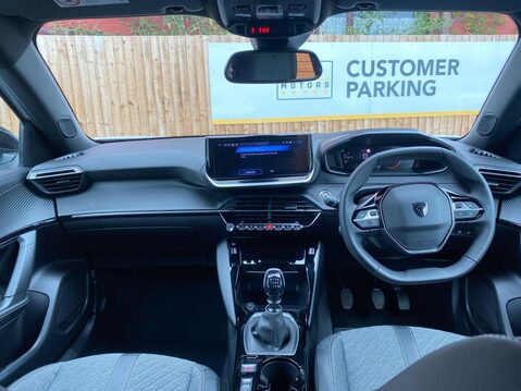 Peugeot 2008 1.2 PureTech Allure SUV 5dr Petrol Manual Euro 6 (s/s) (130 ps) DAB Radio - 8