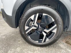 Peugeot 2008 1.2 PureTech Allure SUV 5dr Petrol Manual Euro 6 (s/s) (130 ps) DAB Radio -