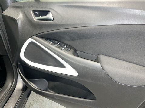 Vauxhall Crossland X 1.2 Turbo SRi Nav SUV 5dr Petrol Manual Euro 6 (s/s) (110 ps) Cruise Contro 7