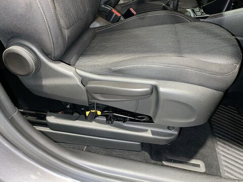 Vauxhall Crossland X 1.2 Turbo SRi Nav SUV 5dr Petrol Manual Euro 6 (s/s) (110 ps) Cruise Contro 6