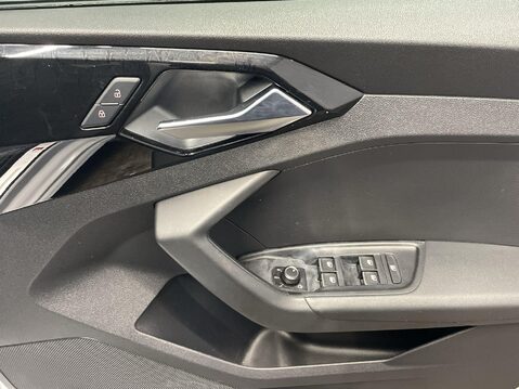 Audi A1 1.0 TFSI 30 S line Sportback 5dr Petrol Manual Euro 6 (s/s) (116 ps) DAB Ra 23