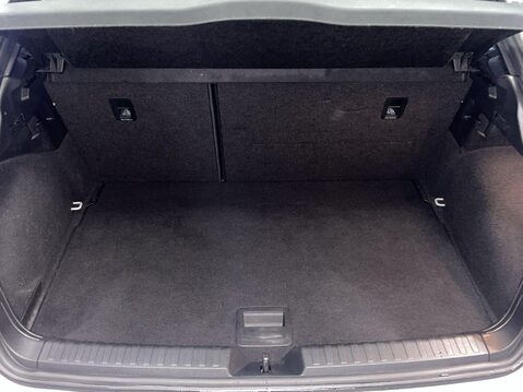 Audi A1 1.0 TFSI 30 S line Sportback 5dr Petrol Manual Euro 6 (s/s) (116 ps) DAB Ra 13