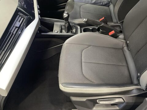 Audi A1 1.0 TFSI 30 S line Sportback 5dr Petrol Manual Euro 6 (s/s) (116 ps) DAB Ra 17