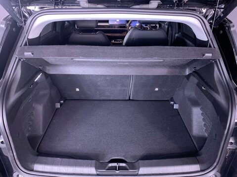 Jeep Avenger 54kWh e-Summit SUV 5dr Electric Auto (156 ps) Air Con - Alloy Wheels 13