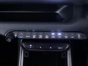 Jeep Avenger 54kWh e-Summit SUV 5dr Electric Auto (156 ps) Air Con - Alloy Wheels 31