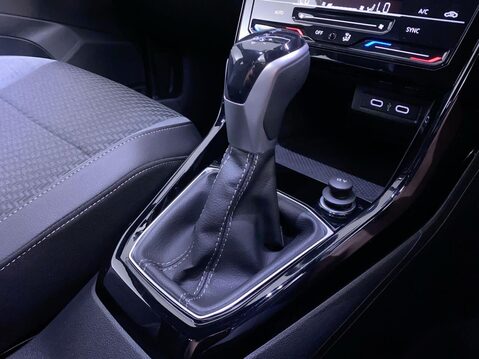 Volkswagen T-Cross 1.0 TSI R-Line SUV 5dr Petrol DSG Euro 6 (s/s) (110 ps) Cruise Control - D 21