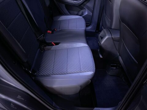 Volkswagen T-Cross 1.0 TSI R-Line SUV 5dr Petrol DSG Euro 6 (s/s) (110 ps) Cruise Control - D 19