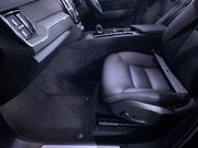 Volvo XC60 2.0 B5 MHEV Core SUV 5dr Petrol Hybrid Auto AWD Euro 6 (s/s) (250 ps) DAB R 17